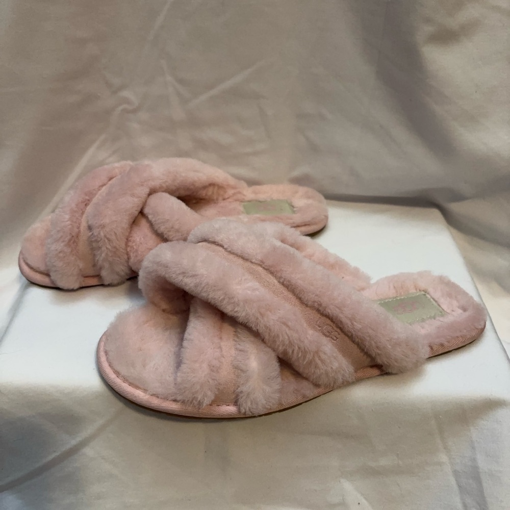 UGG Scuffita slide slippers